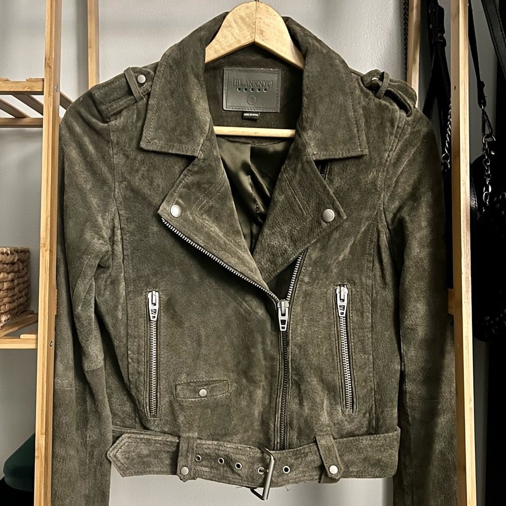Blank NYC Genuine Suede Leather Motorcycle Jacket in Moss Size Small - Like New